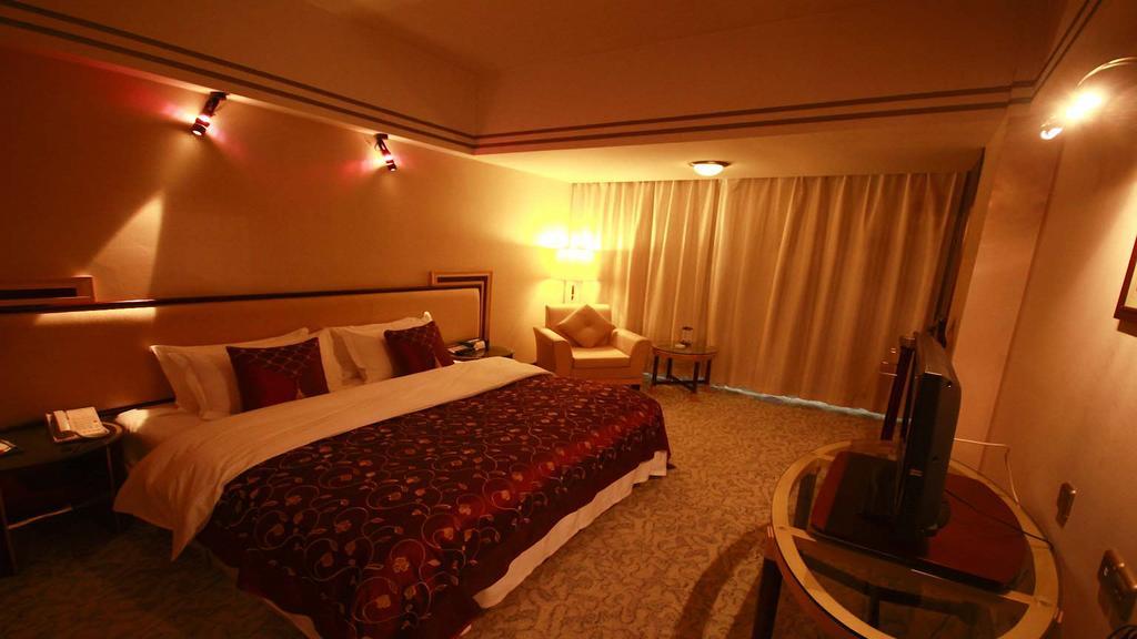 Kunming Zhongyu Hotel Exterior photo