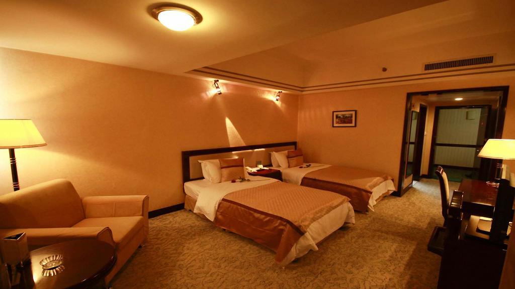 Kunming Zhongyu Hotel Exterior photo